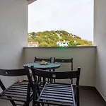 Domagoj D&d, Appartement