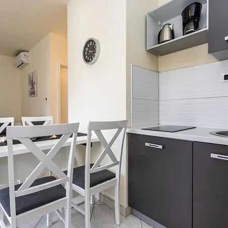 Domagoj D&d, Apartmán Baška