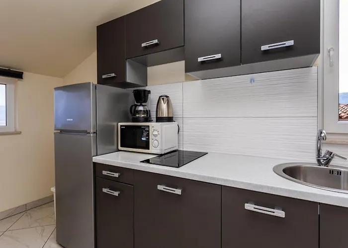 Domagoj D&d, * Baška