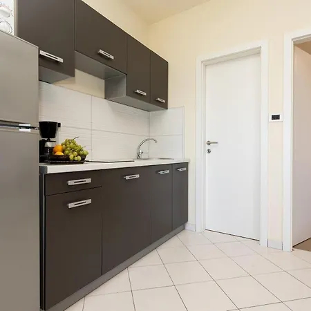 Domagoj D&d, Appartement